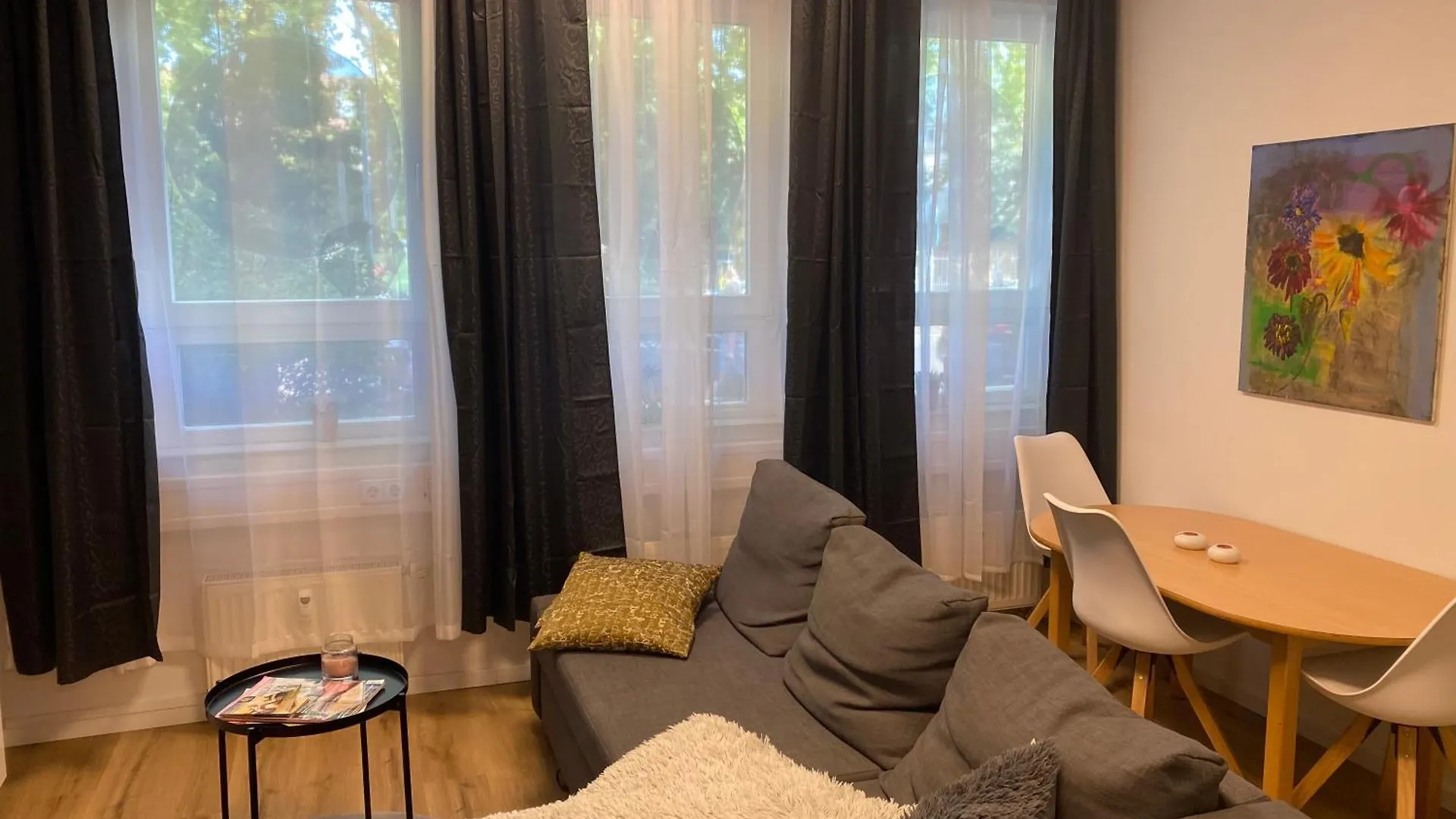 Apartmán Studio 1 Mit Gemeinschaftsraeumen, Tiefgarage Lipsko