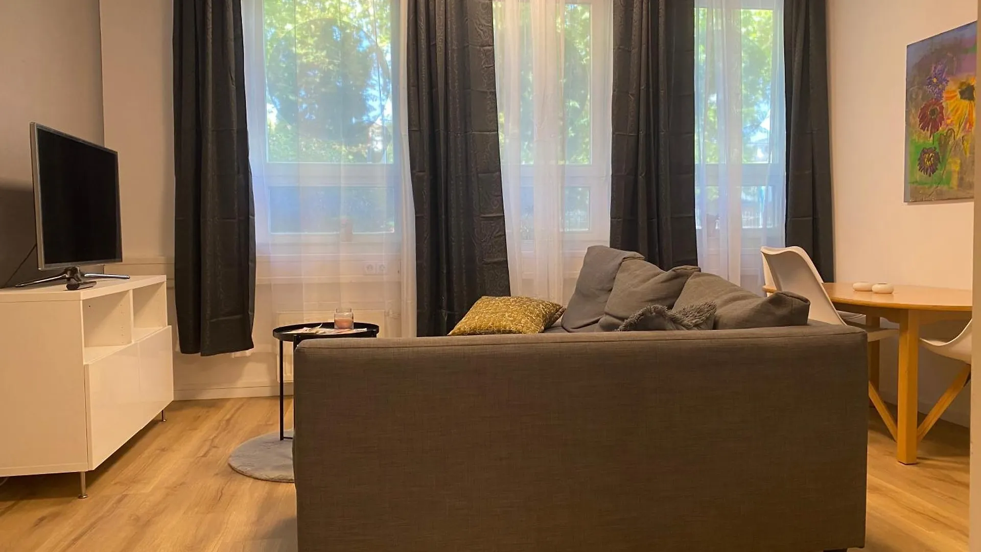 Studio 1 Mit Gemeinschaftsraeumen, Tiefgarage Lipsko Apartmán